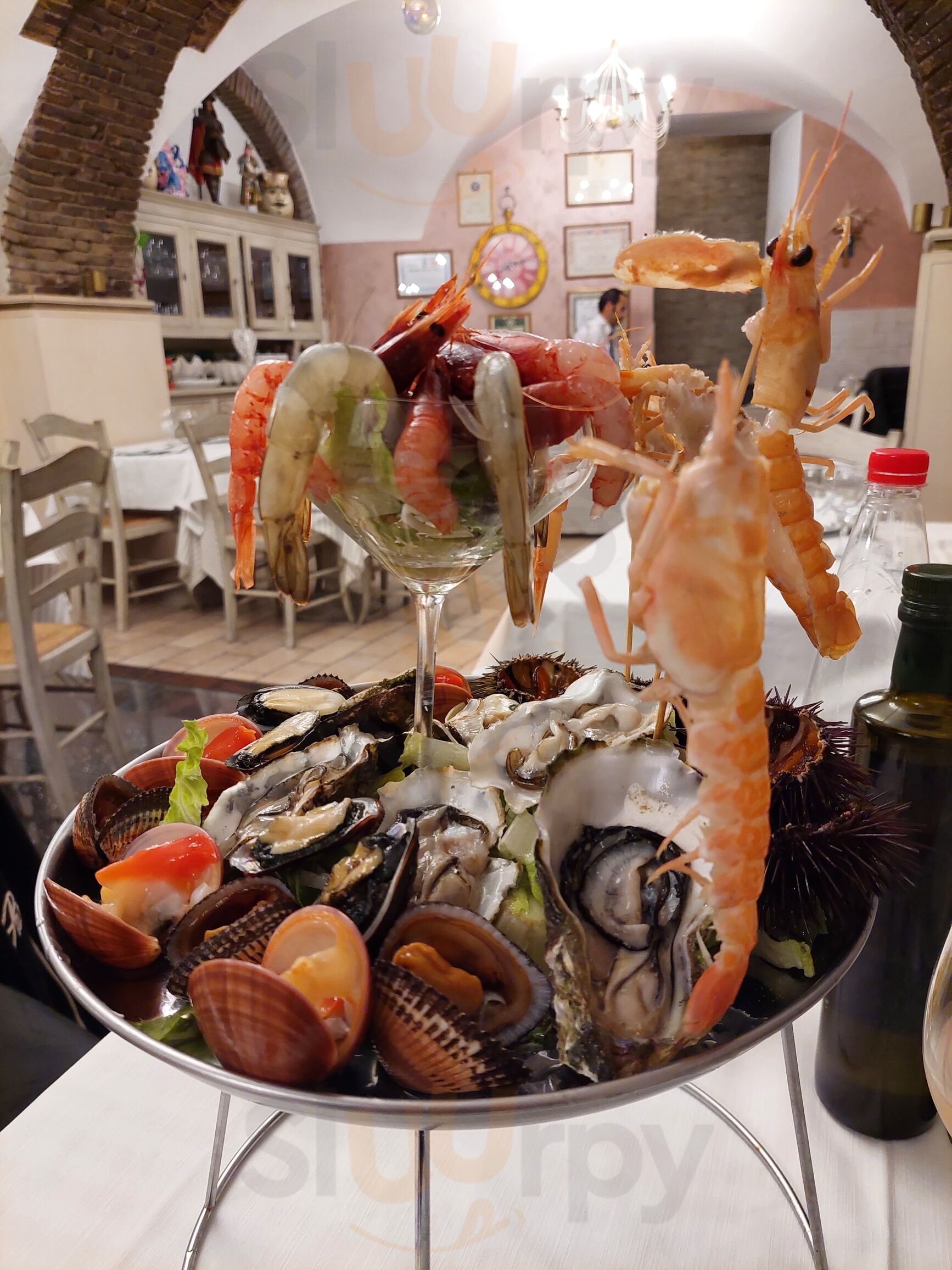 Foto di Antica Taverna Di Capomulini - 6/10