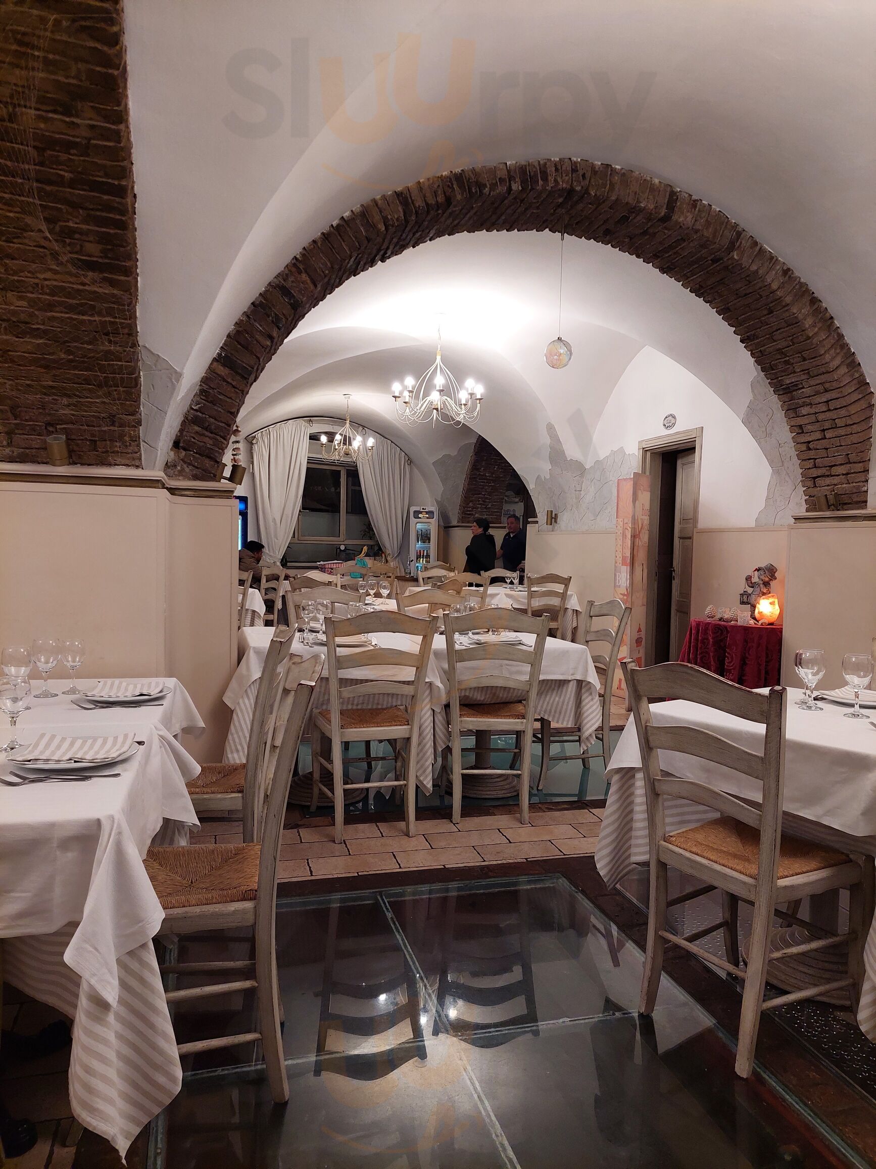 Foto di Antica Taverna Di Capomulini - 4/10