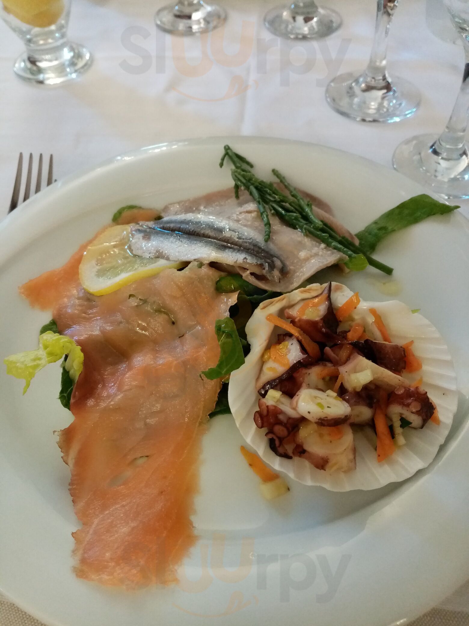 Foto di Antica Taverna Di Capomulini - 8/10