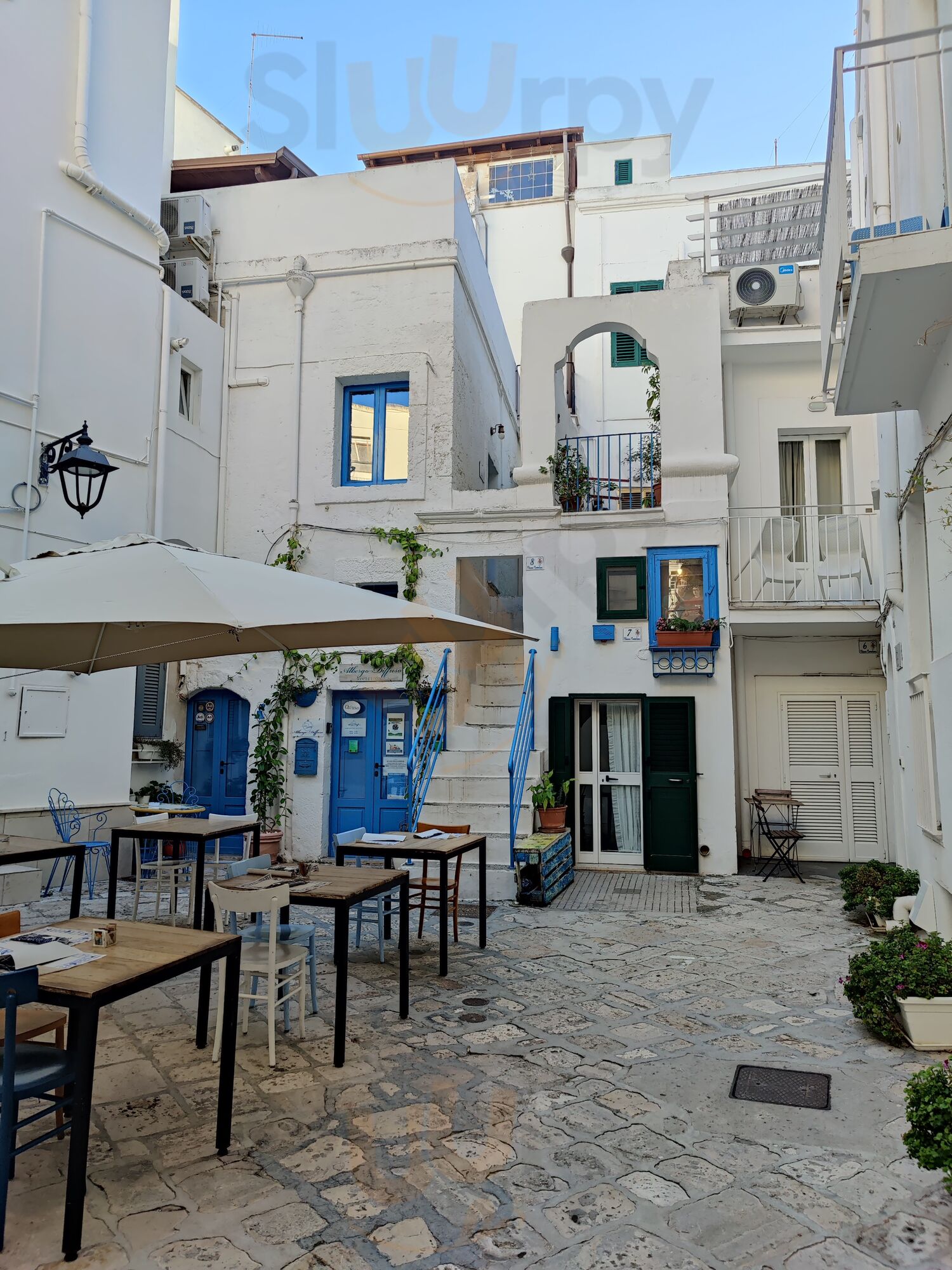 Foto 7 di Caffè Nel Chiasso - Monopoli
