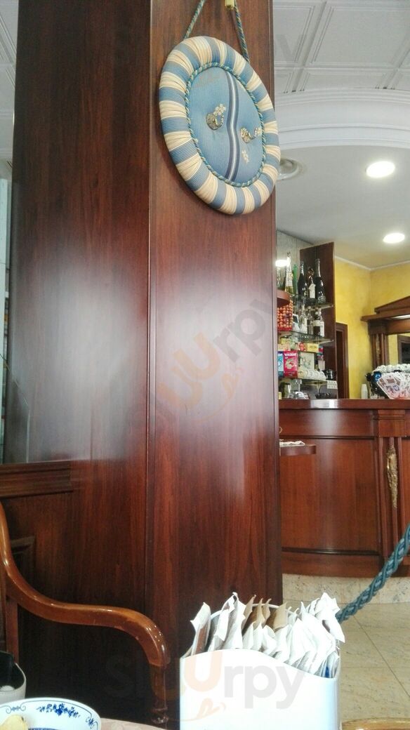 Foto 9 di Bar Gambrinus - Trani