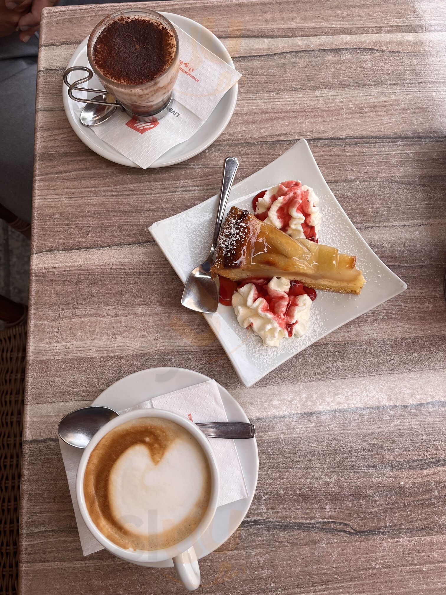 Foto 10 di Cafè Matteotti - Olbia