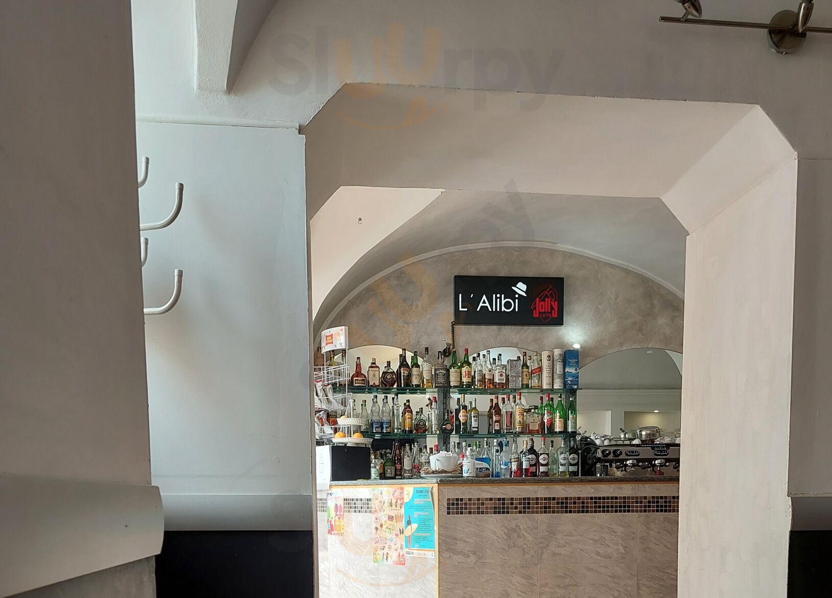 Foto 7 di L'alibi Caffè - Imperia