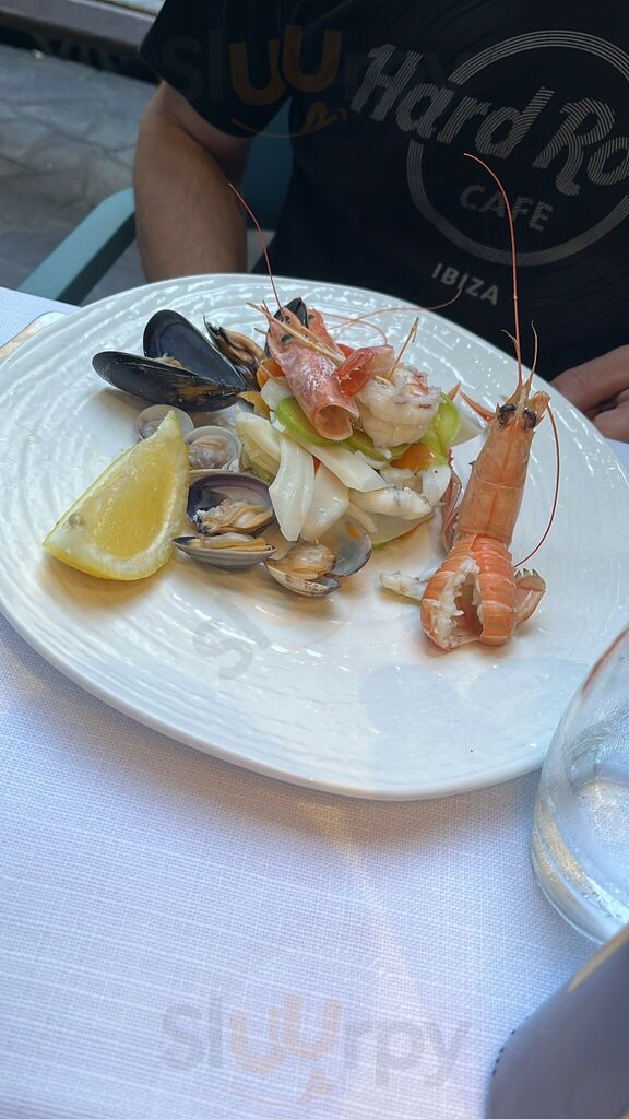 Foto di Atipico Pescheria-degustazione - 9/10