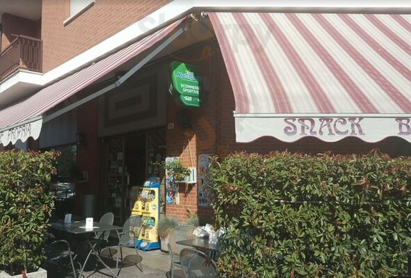 Foto 10 di Snack Bar - Alba