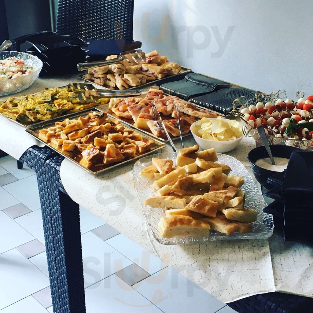 Foto 10 di Snack & Drinks - Cecina
