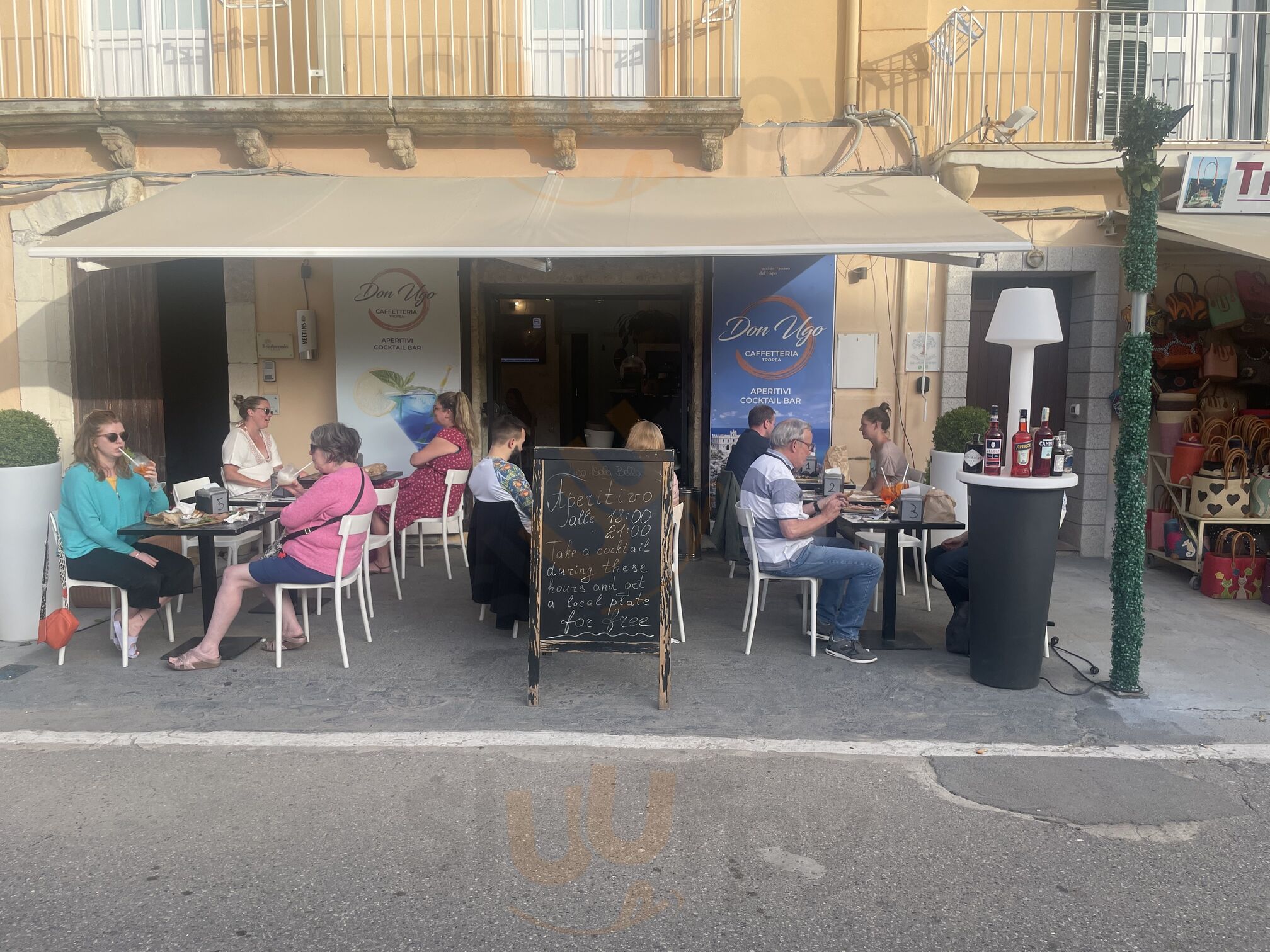 Foto 9 di Don Ugo Cafè - Tropea