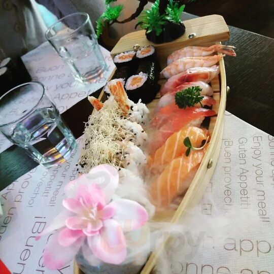 Foto di Do Eat Sushi Restaurant - 7/10