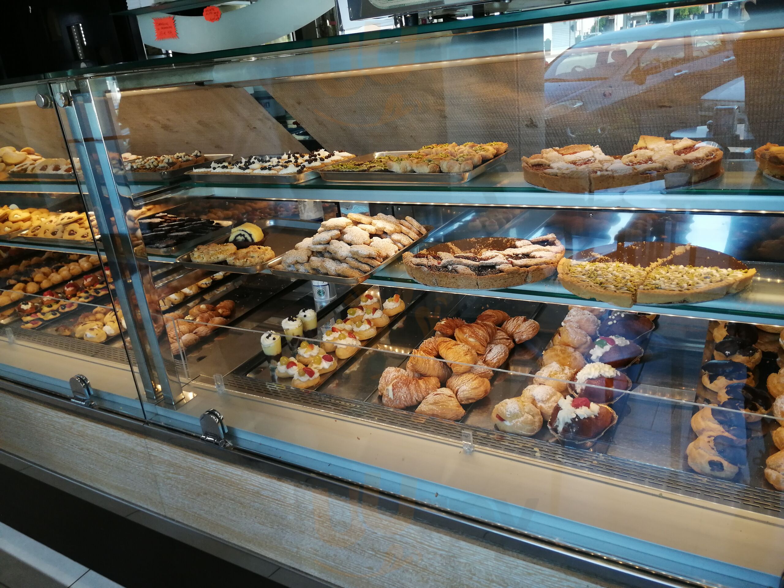 Foto 10 di Caffe Cavour - Avezzano