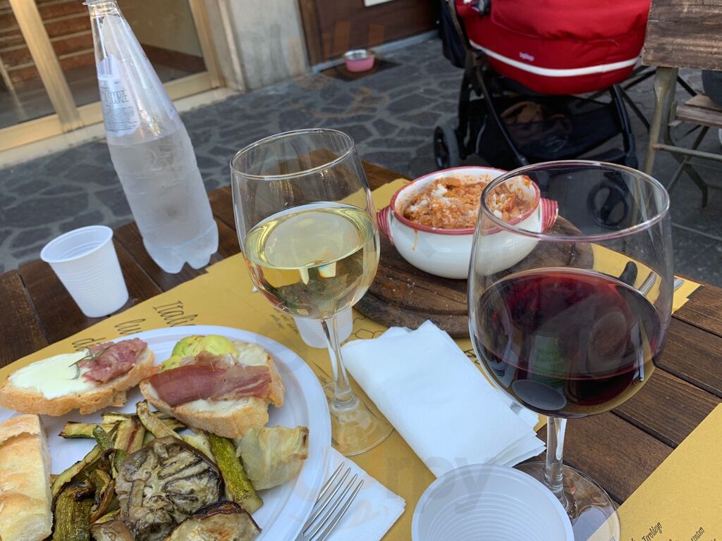 Foto di Mangia Divino - Il Vinaino - 6/10