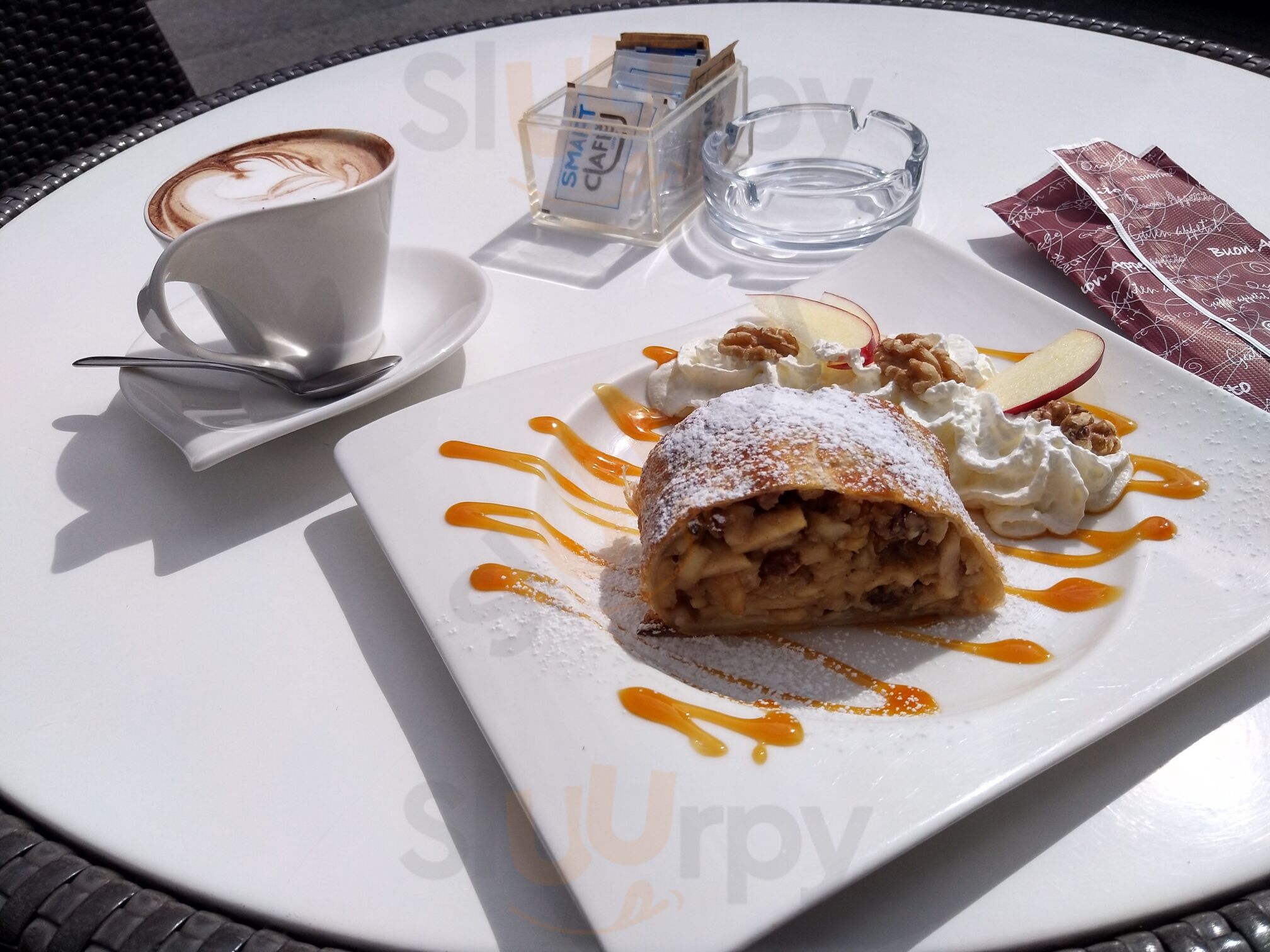 Foto 10 di Smart Cafe - Livigno