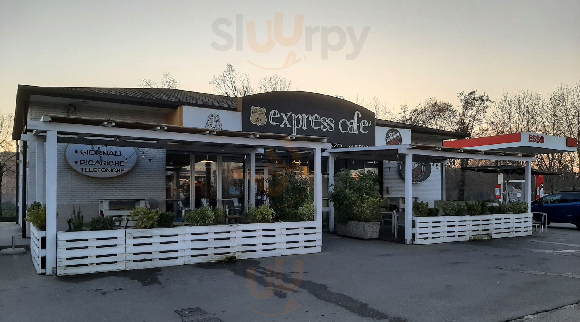 Foto 10 di Express Cafè - Fidenza