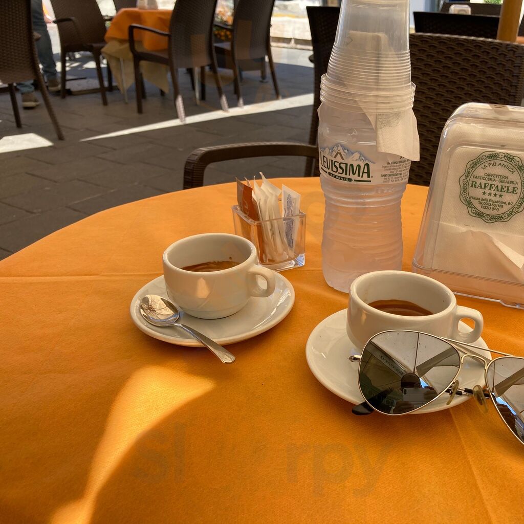 Foto di Pasticceria Gelateria Raffaele - 7/10