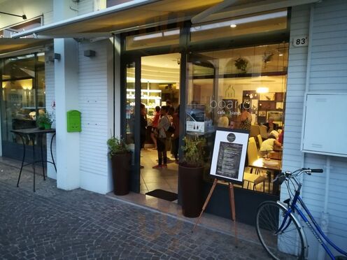 Foto 10 di Boario Cafe & Bistro - Lugo