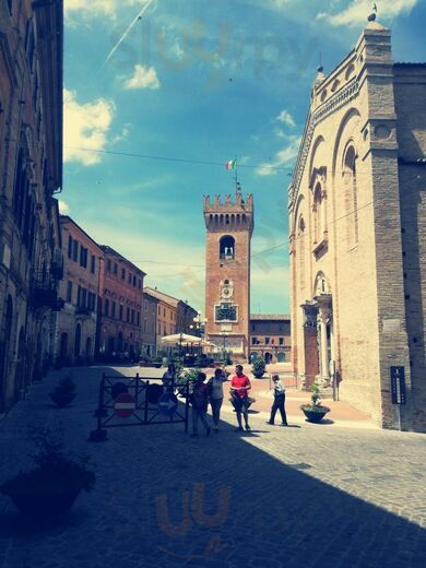 Foto 9 di Caffe Piazza Leopardi - Recanati