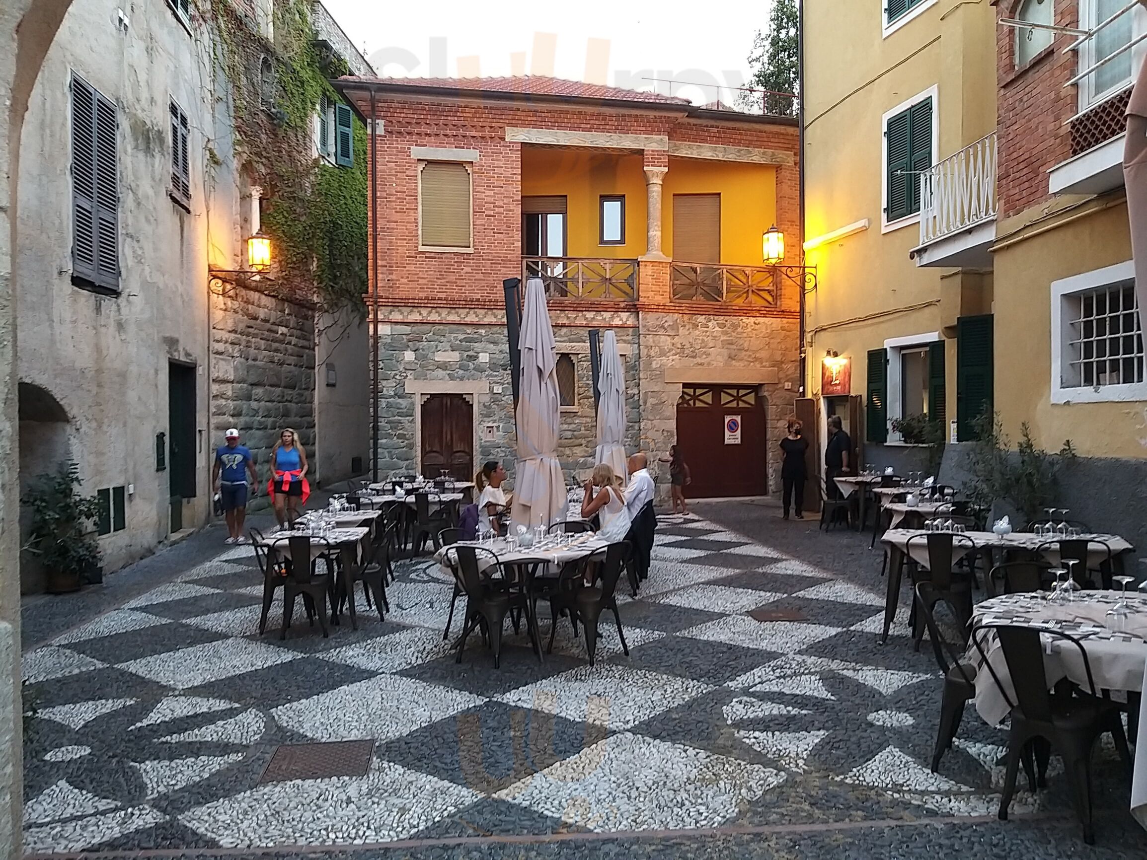 Foto 6 di La Loggia - Noli