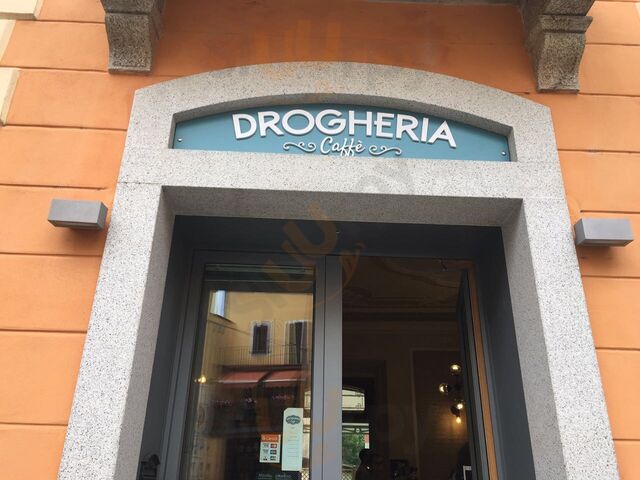 Foto 8 di Drogheria Caffè - Oleggio