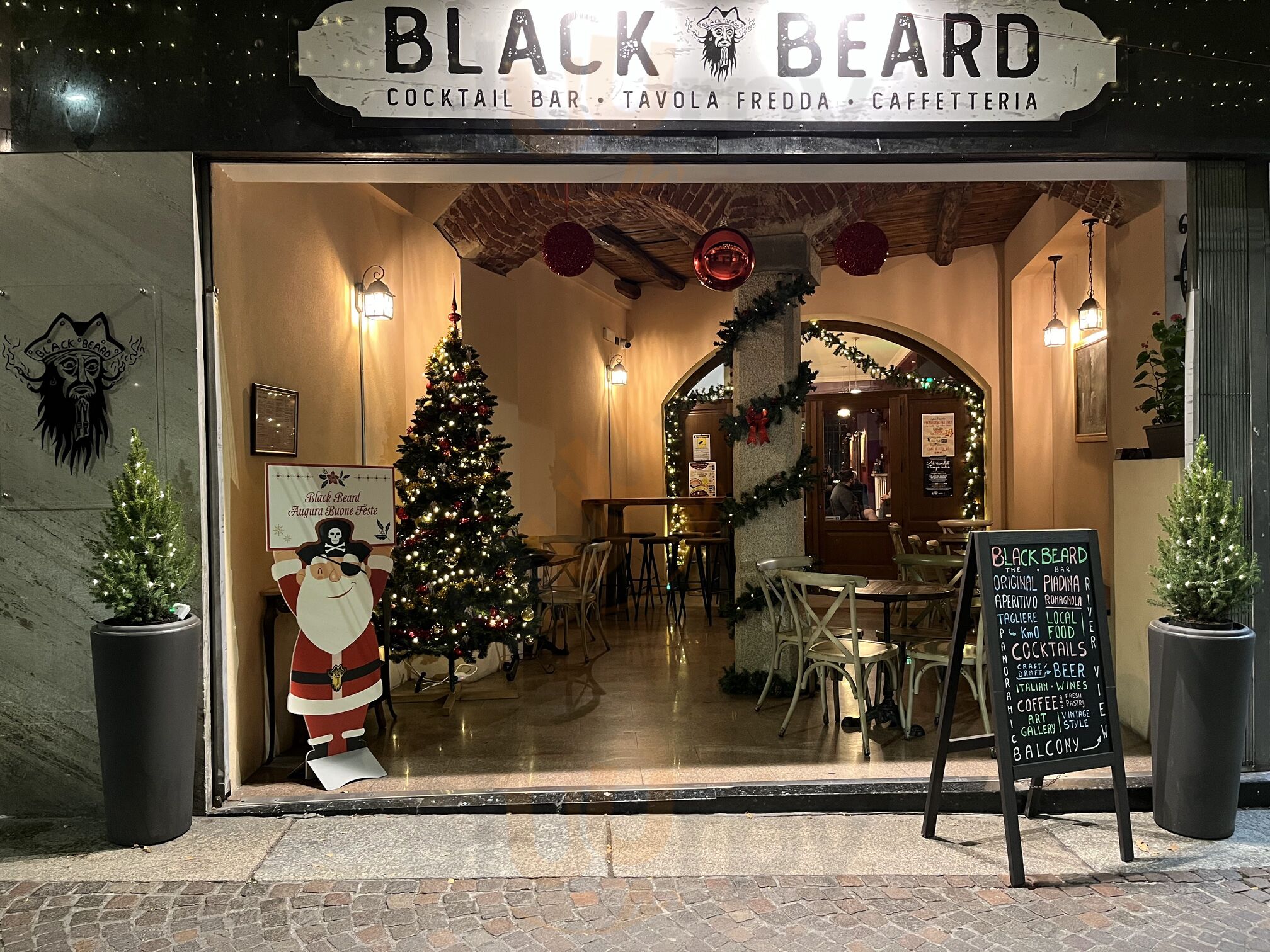 Foto 6 di Blackbeard Bar - Omegna