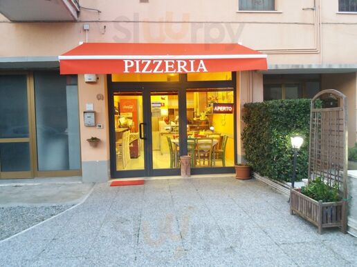 Foto di Pizzeria La Rustica - 7/8