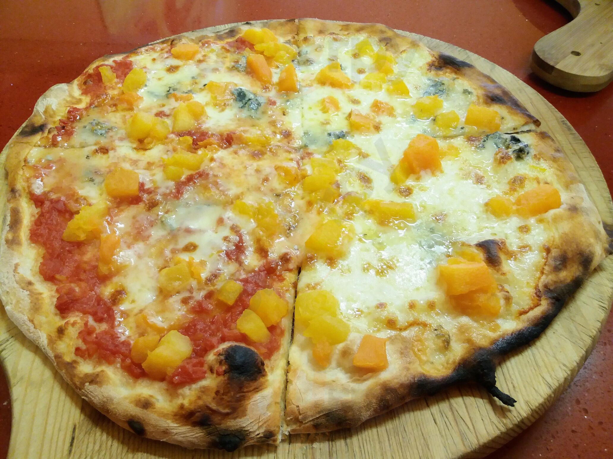 Foto di Pizzeria La Rustica - 8/8