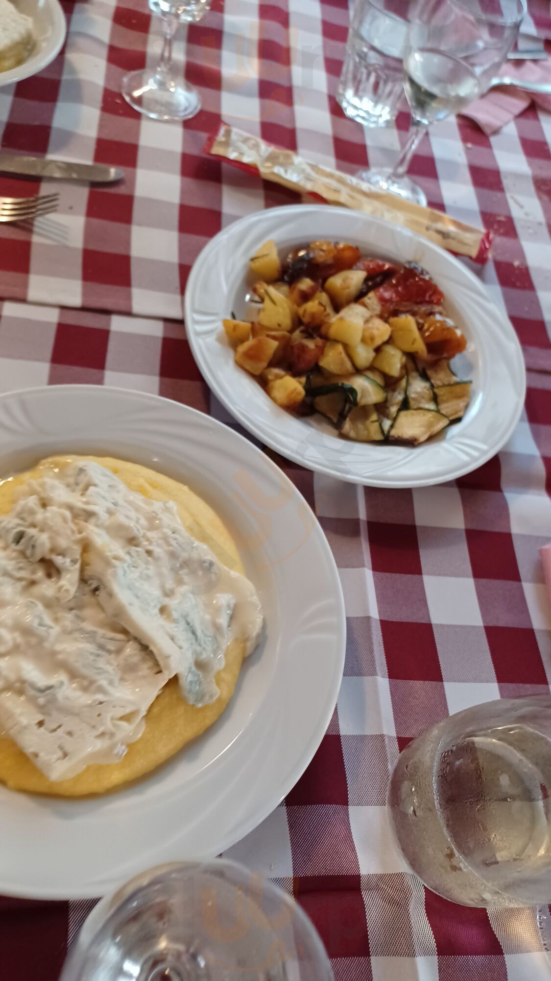Foto di Trattoria Villa Rossa Di Venturi Maria Grazia - 6/7
