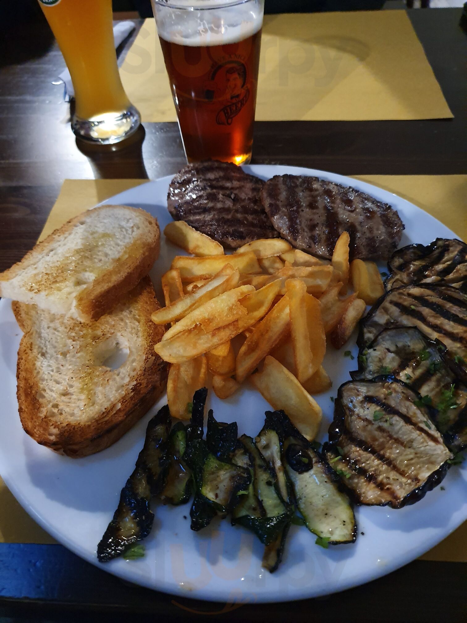 Foto di Heroes Pub - 9/10