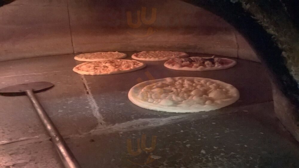 Foto di Take Away Pizzeria & Hamburger - 7/10
