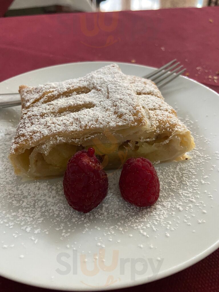 Foto di Valtolla Bar - Pizzeria - Trattoria - 10/10