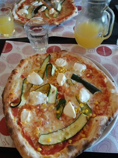 Foto di Pizzeria Trattoria Due Lanterne - 9/10