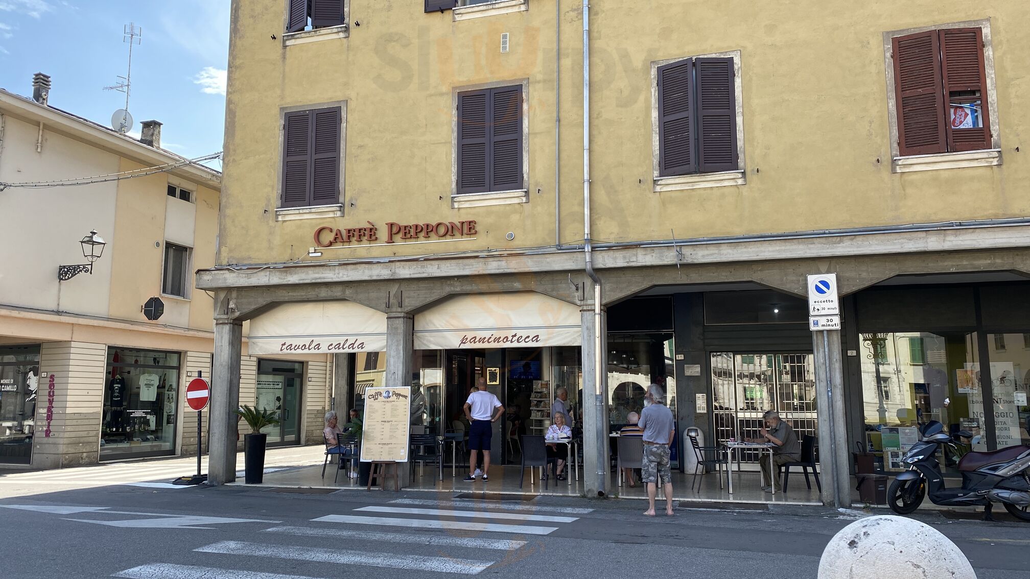 Foto 7 di Caffè Peppone - Brescello
