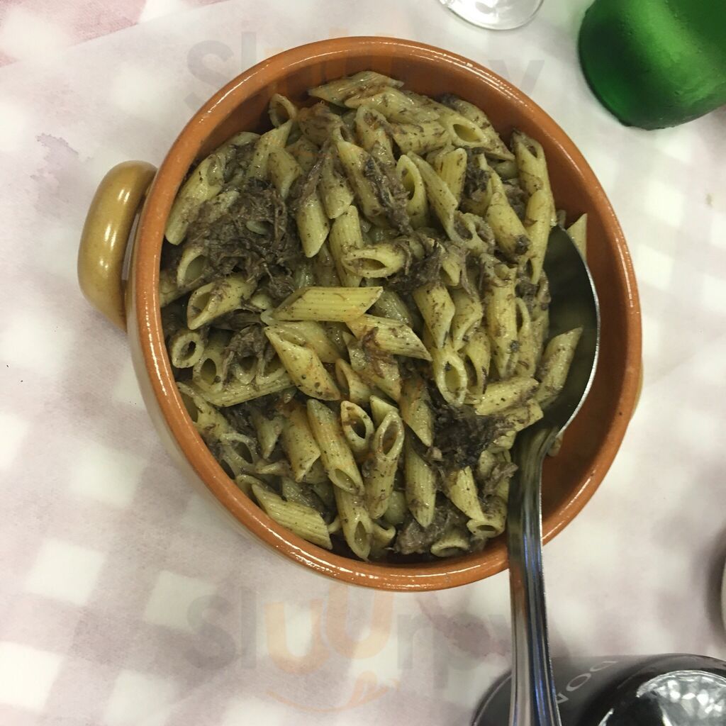 Foto di Taverna Del Cacciatore - 6/8