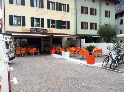 Foto 10 di Bar Alla Piazza - Dro