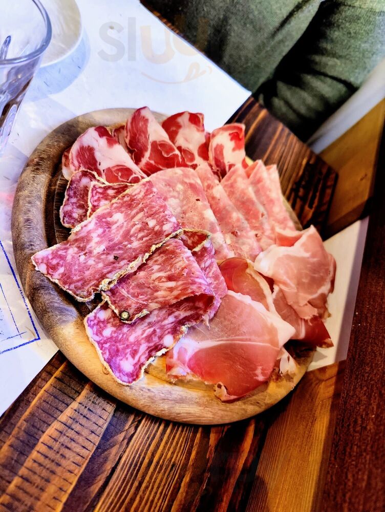 Foto di È ...divino - La Vineria - 7/10