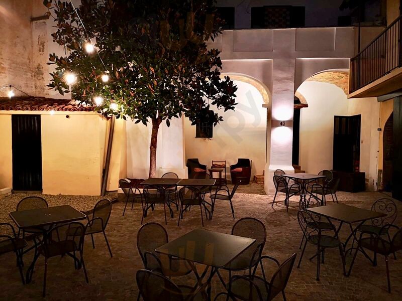 Foto 4 di È ...divino - La Vineria