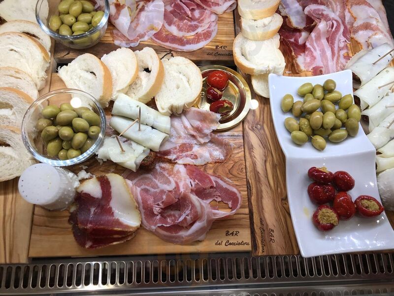 Foto 10 di Bar Del Cacciatore - Lazzaro
