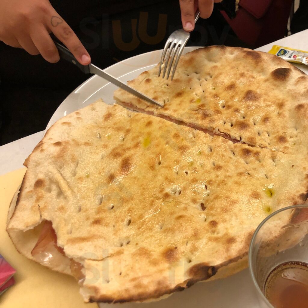 Foto di Bar Ristorante Pizzeria Paracallà - 8/10