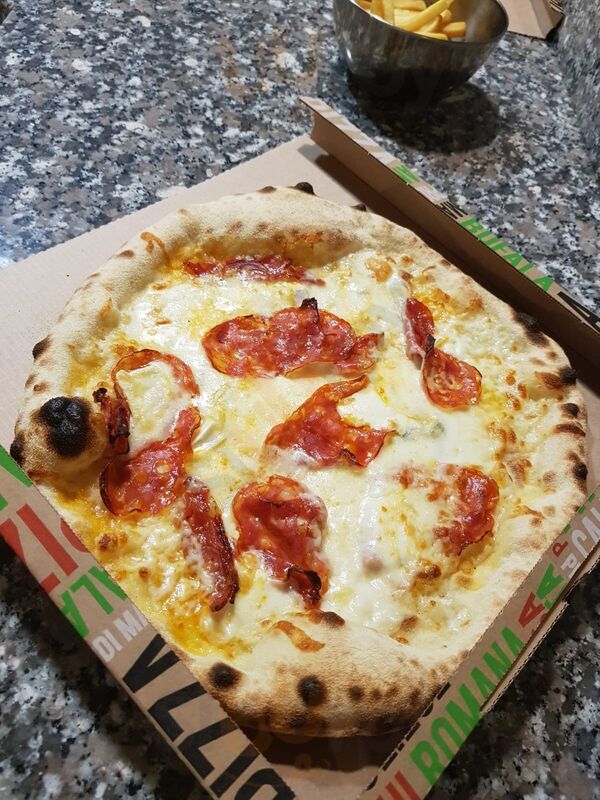 Foto 9 di L'oltrepizza - Gemonio