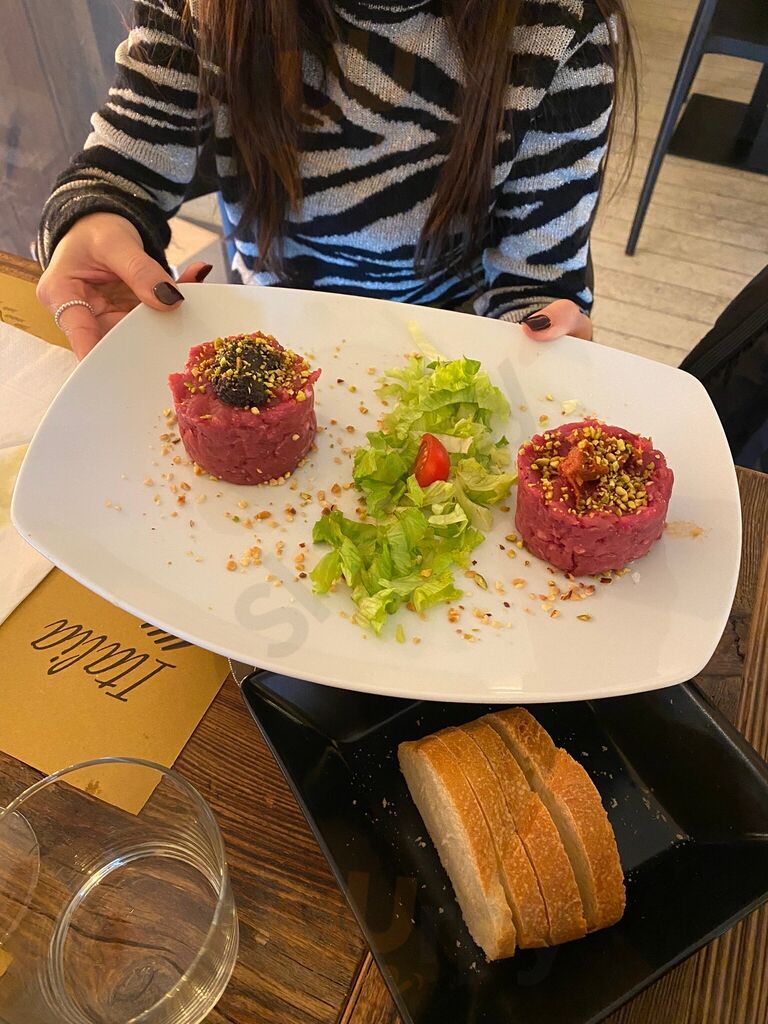 Foto di Hambroeus - Prosciutteria Con Cantina E Piccola Cucina - 10/10