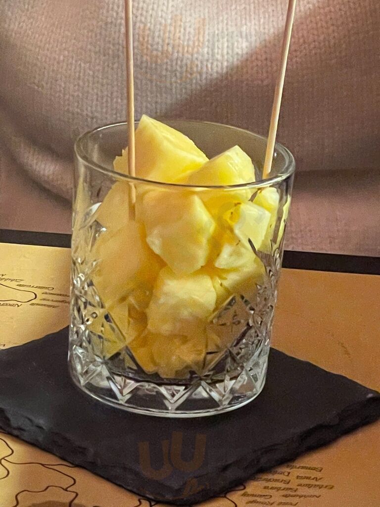 Foto di Hambroeus - Prosciutteria Con Cantina E Piccola Cucina - 8/10