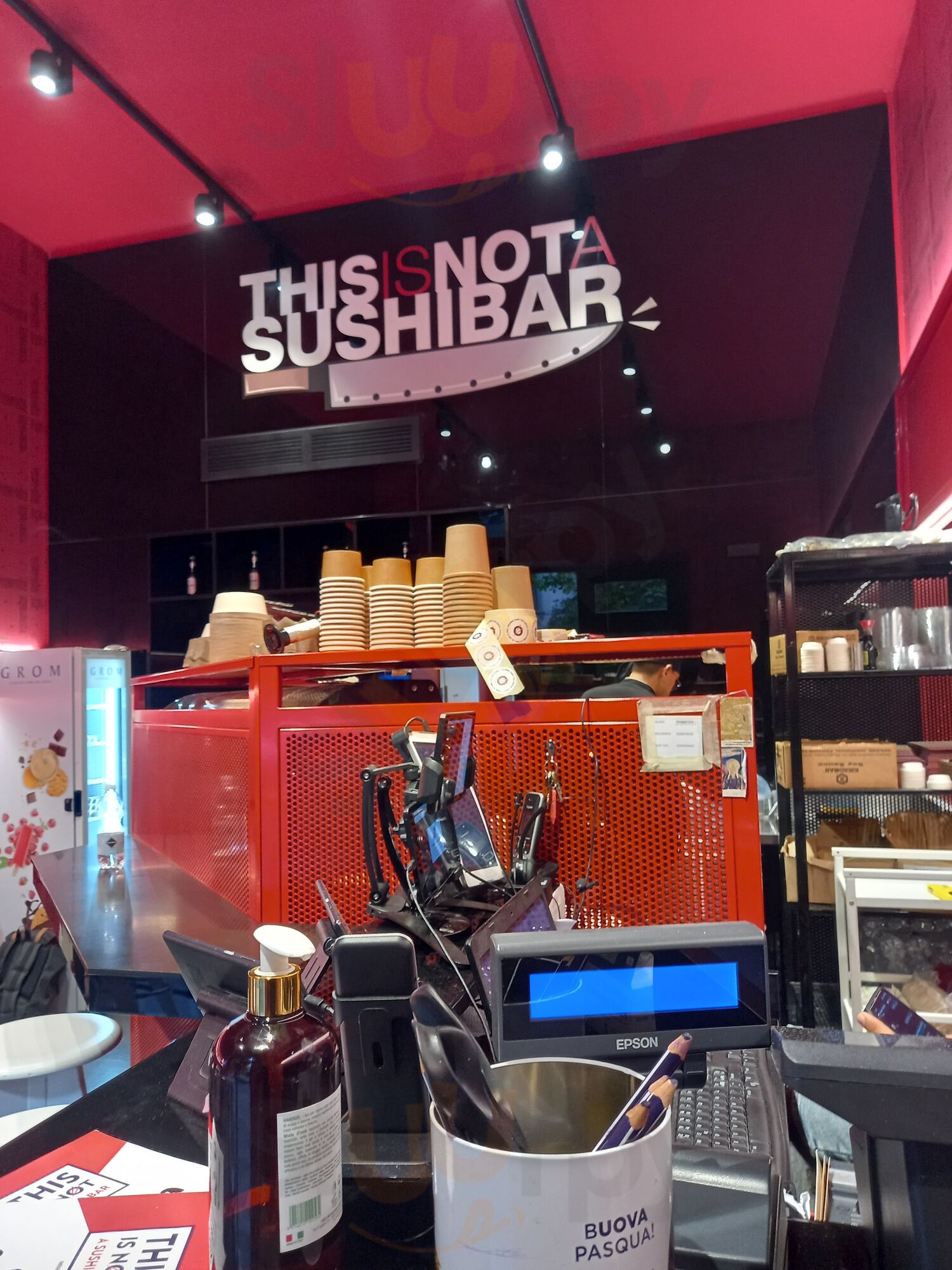 Foto 8 di This Is Not A Sushibar Papi - Milano