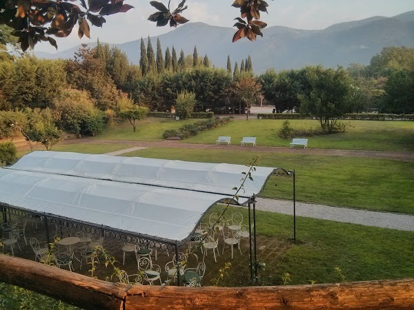 Certosa Di San Giacomo Restaurant, Lauro