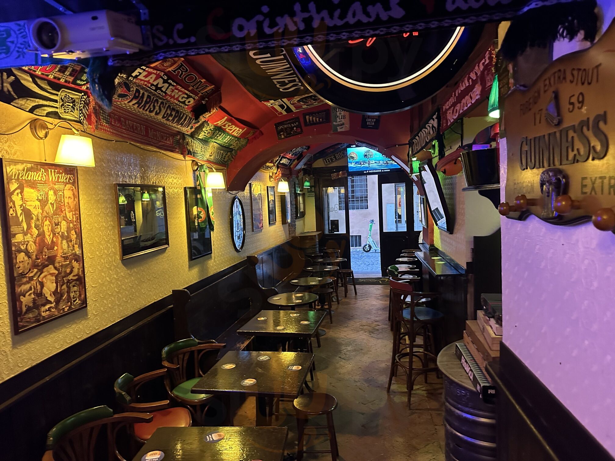 Foto di The Surge Irish Pub - 2/10