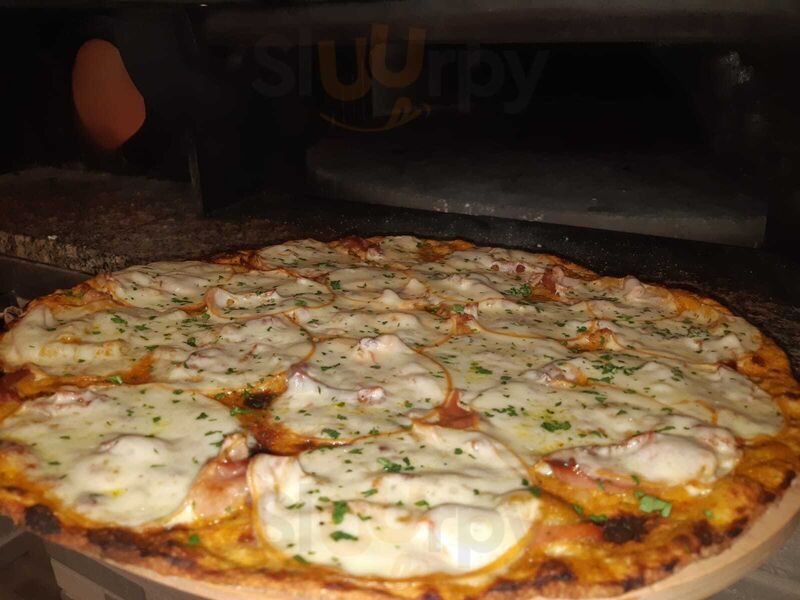 Foto di Mom's Pizza - 10/10
