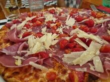Foto di Mom's Pizza - 8/10