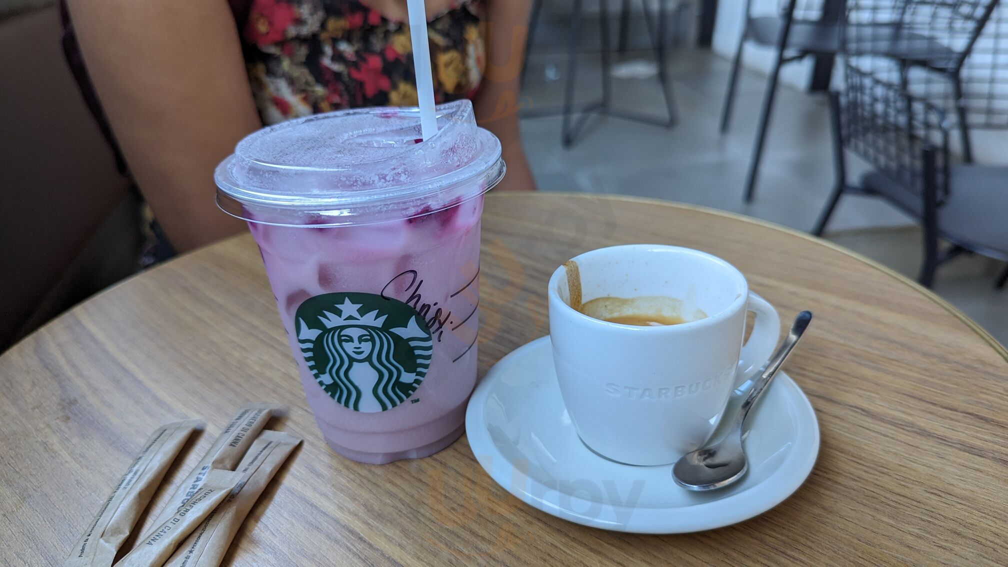 Foto di Starbucks - 4/10