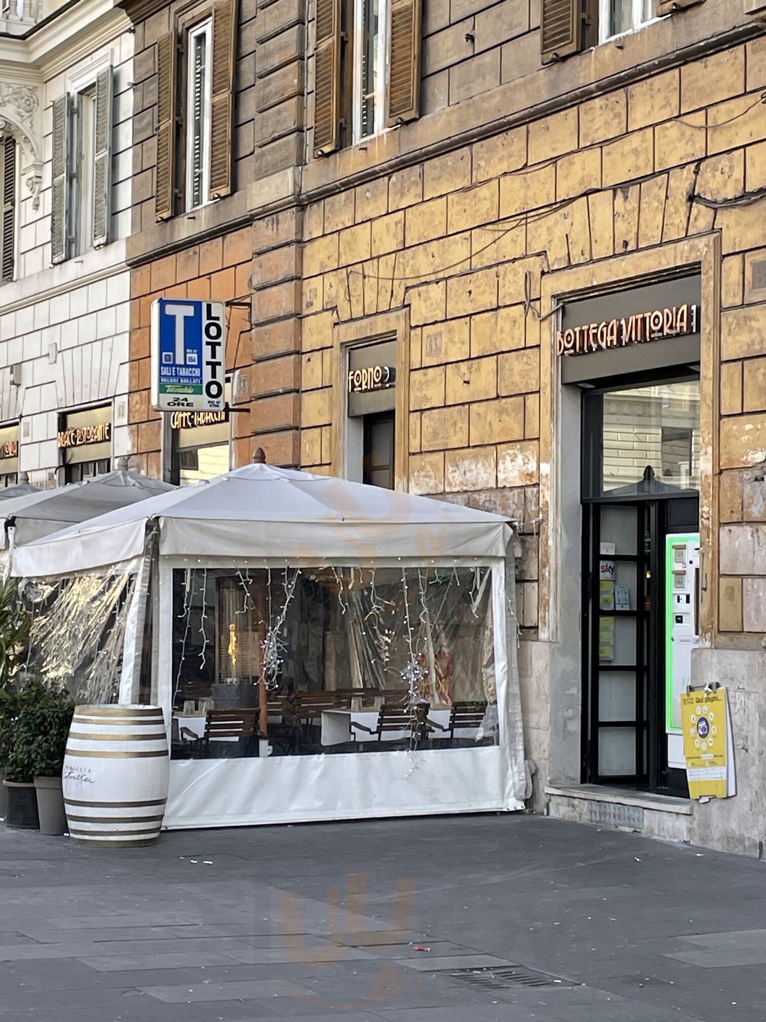 Foto di Bottega Vittoria - 4/10