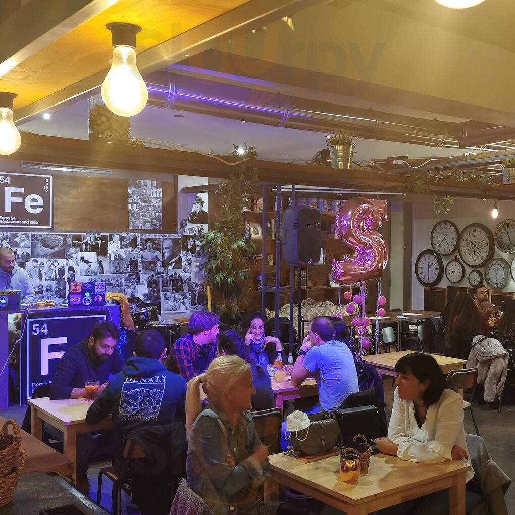 Foto 9 di Ferro54 - Roma