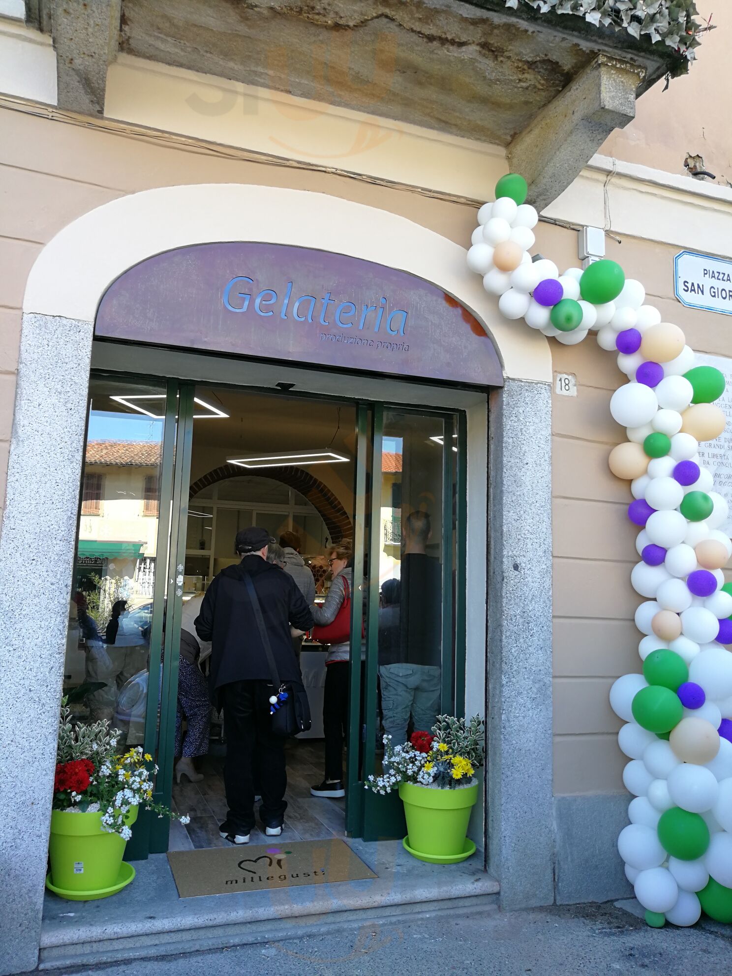 Foto 7 di Gelateria Millegusti - Cuggiono