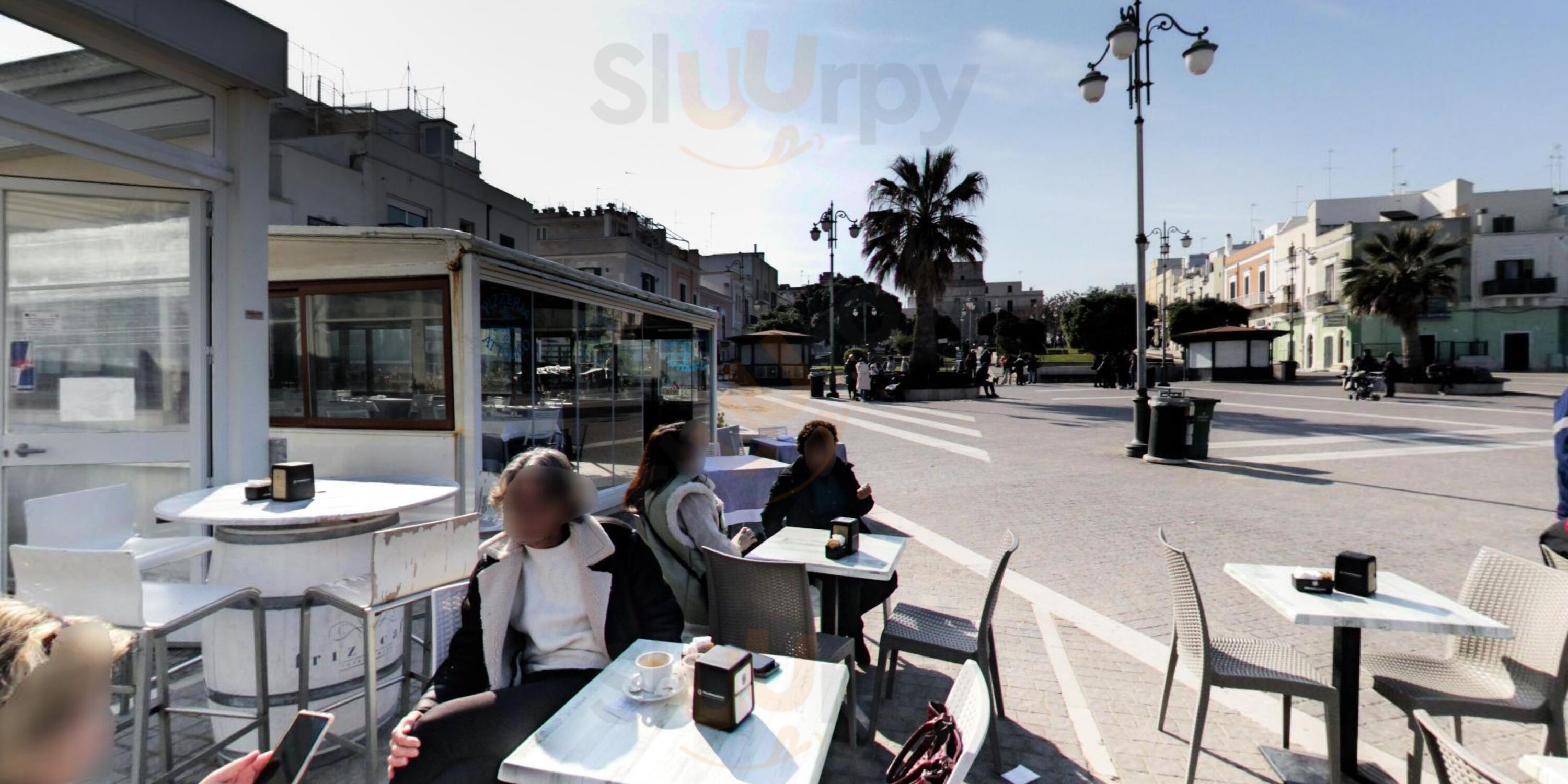 Foto 7 di Frizz Café Torre A Mare - Bari