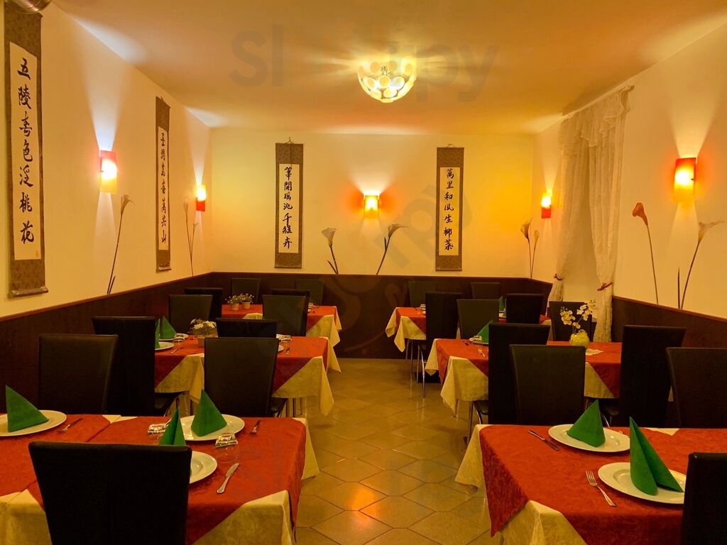 Foto di Bar Ristorante Hong Kong - 6/10